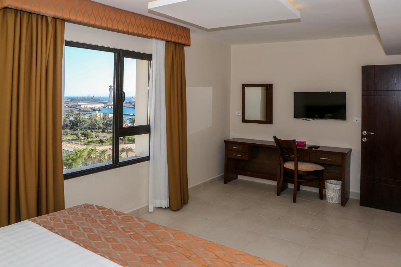 Tower Hotel 4*